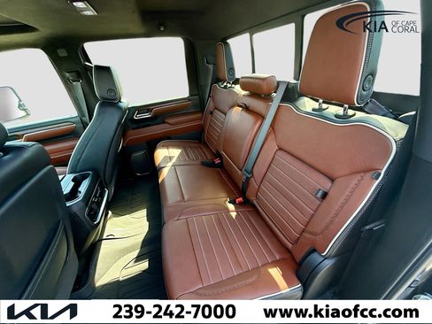 Used 2024 GMC Sierra 3500 Denali Ultimate image 20