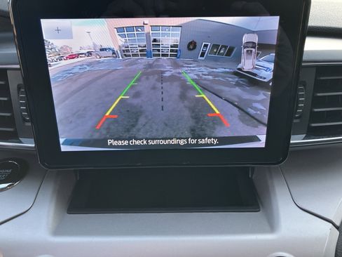 Used 2023 Ford Explorer XLT w/ Equipment Group 202A image 11