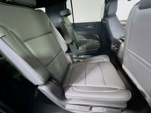 New 2026 GMC Yukon XL Denali w/ Denali Reserve Package image 21