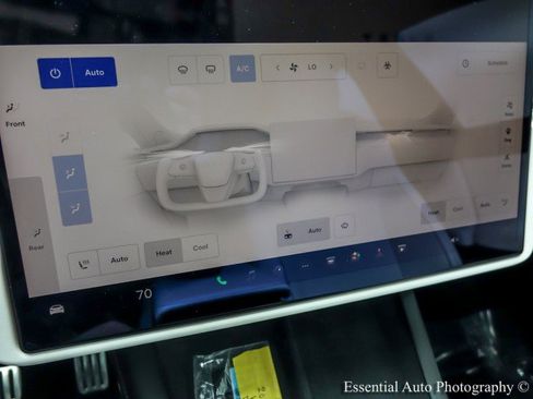 Used 2022 Tesla Model S Plaid image 35