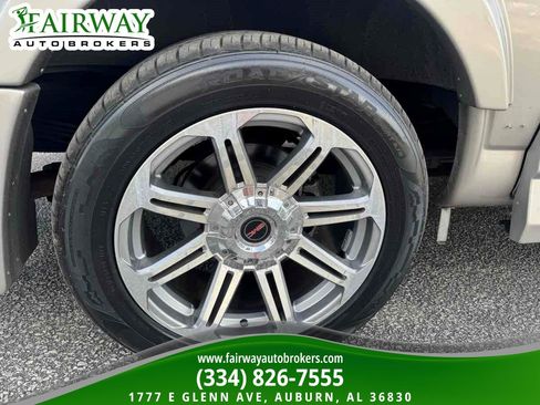 Used 2018 GMC Savana 2500 w/ Enhanced Convenience Package RWD image 31