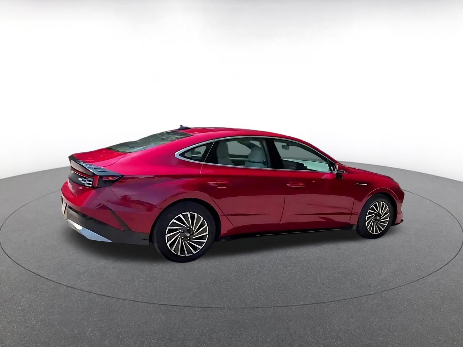 Used 2025 Hyundai Sonata SEL FWD image 14