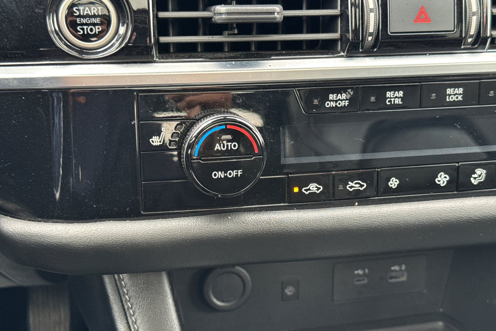 Certified 2023 Nissan Pathfinder SL w/ SL Premium Package FWD image 31
