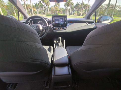 Used 2020 Toyota Corolla SE FWD image 26