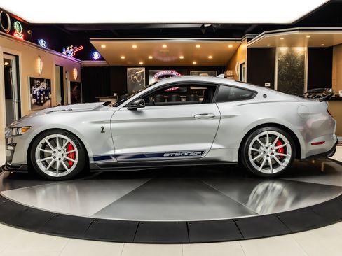 Used 2020 Ford Mustang Shelby GT500 w/ Technology Package RWD image 18