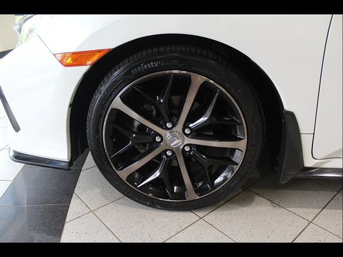 Used 2021 Honda Civic Sport image 9