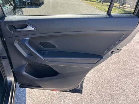 Certified 2022 Volkswagen Tiguan S image 38