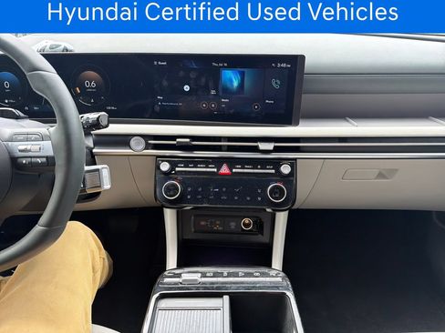 Certified 2025 Hyundai Tucson Limited FWD image 23