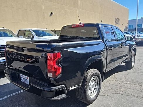 Used 2024 Chevrolet Colorado W/T image 3