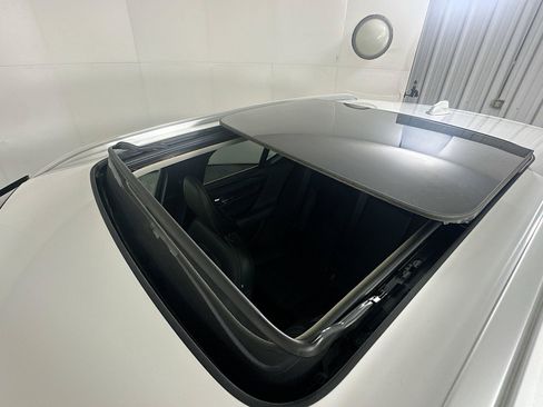 Used 2025 Volvo XC40 B5 Plus AWD/4WD image 26