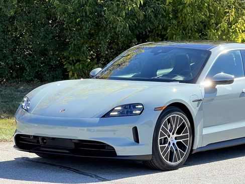 Certified 2025 Porsche Taycan image 10