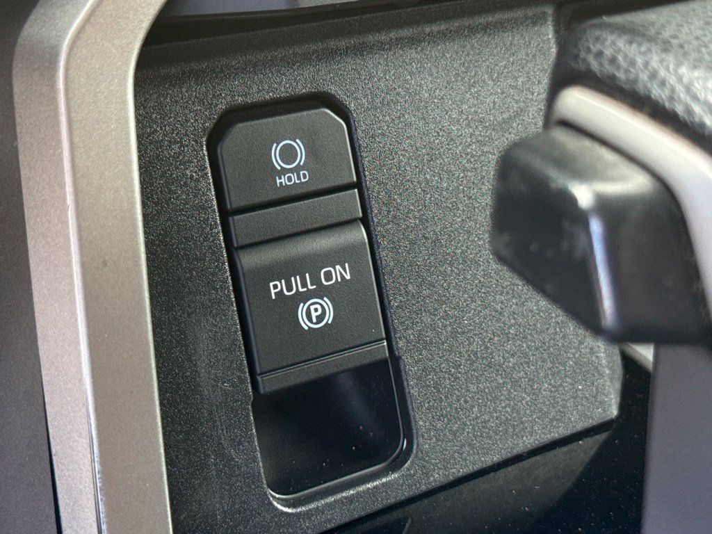 Used 2023 Toyota Tundra SR5 w/ SR5 Convenience Package AWD/4WD image 26