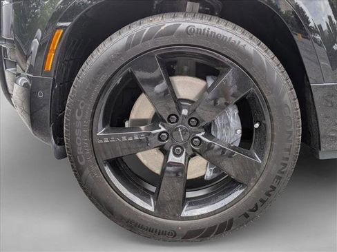 New 2026 Land Rover Defender 110 X-Dynamic SE AWD/4WD image 10