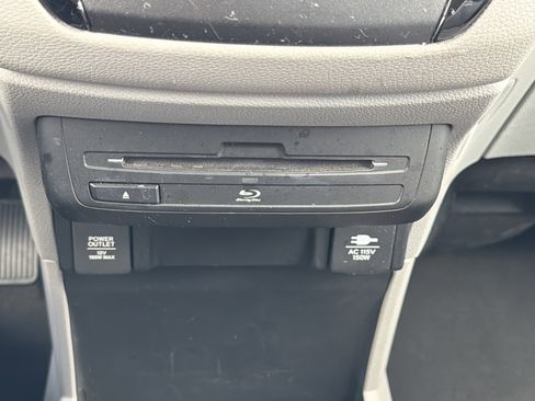 Used 2018 Honda Odyssey Elite image 14