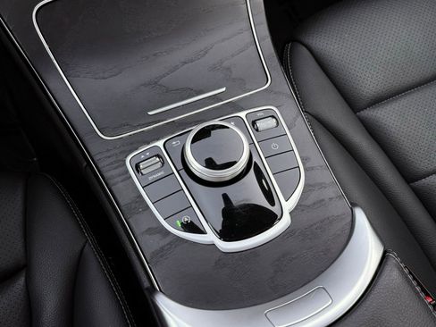 Used 2018 Mercedes-Benz C 300 Sedan image 38
