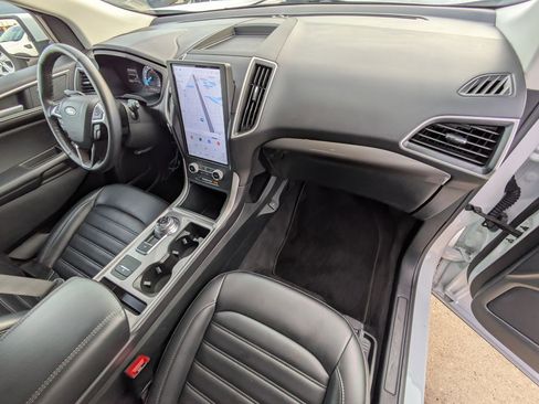 Used 2024 Ford Edge SEL image 32