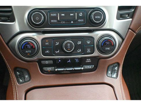 Used 2019 Chevrolet Suburban Premier image 51
