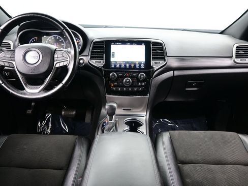 Used 2020 Jeep Grand Cherokee Altitude AWD/4WD image 19