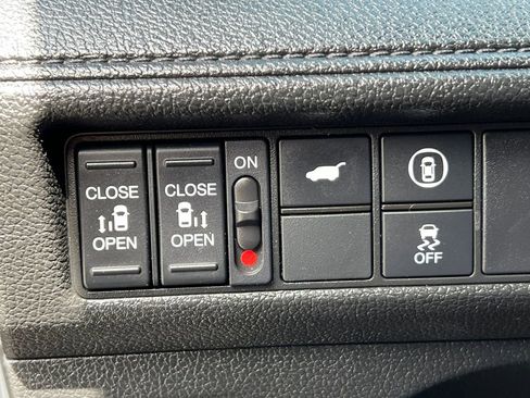 Used 2023 Honda Odyssey Sport image 20