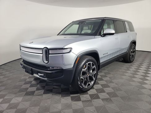 Used 2024 Rivian R1S Adventure AWD/4WD image 1
