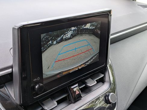 Used 2025 Toyota Corolla LE FWD image 7