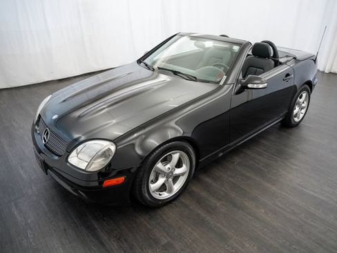 Used 2003 Mercedes-Benz SLK 320 image 3