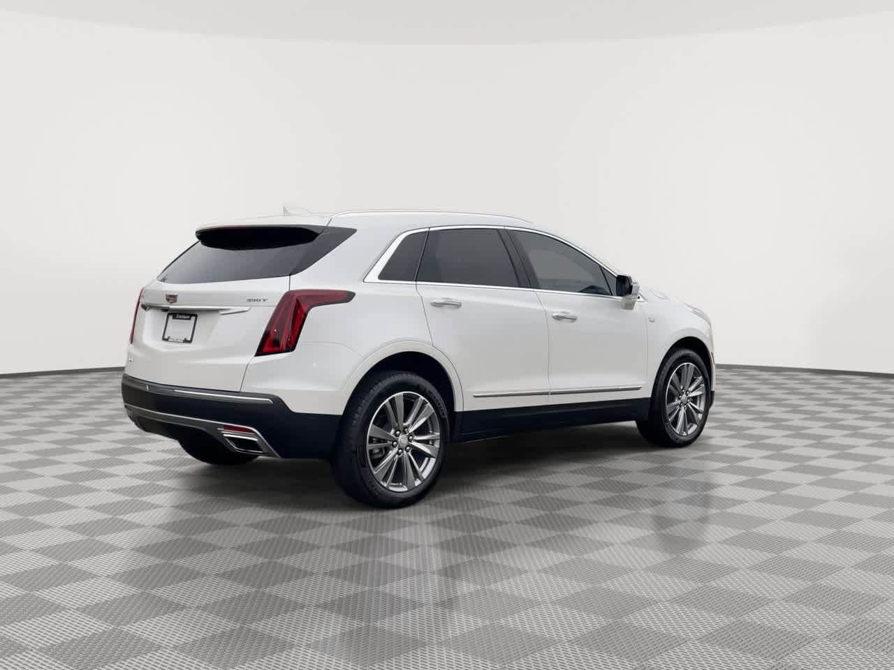 Certified 2025 Cadillac XT5 Premium Luxury AWD/4WD image 8