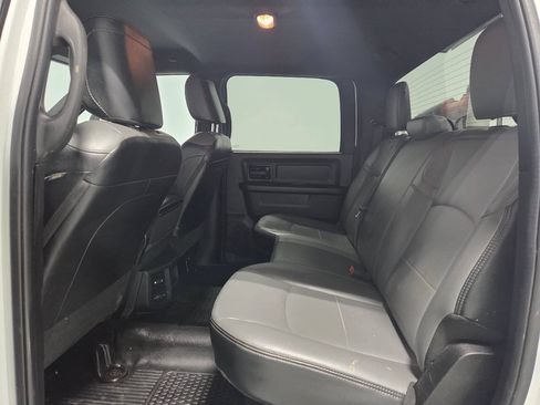 Used 2024 RAM 2500 Tradesman w/ Chrome Appearance Group AWD/4WD image 17