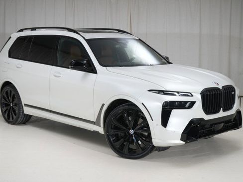 Used 2023 BMW X7 M60i w/ Executive Package image 16
