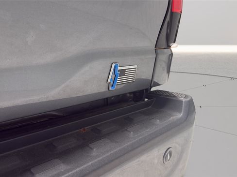 Used 2024 Ford F150 Lightning Lariat image 28