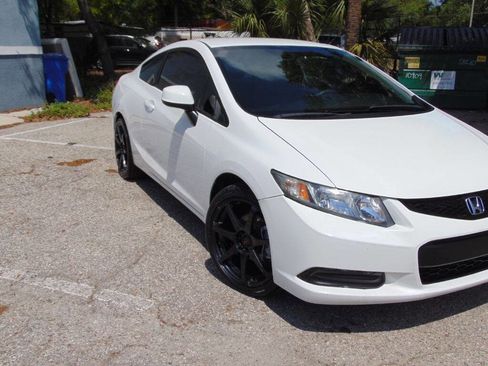 Used 2013 Honda Civic LX image 3
