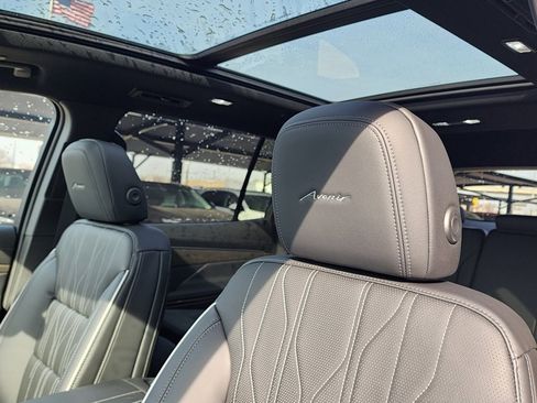 New 2026 Buick Enclave Avenir w/ Super Cruise Package image 17