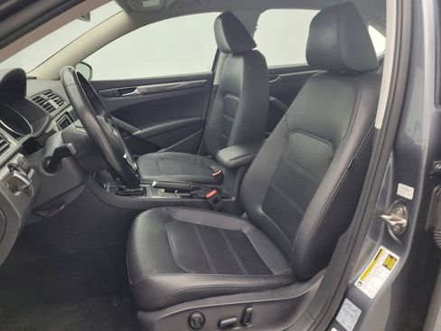 Used 2018 Volkswagen Passat 2.0T SE image 17