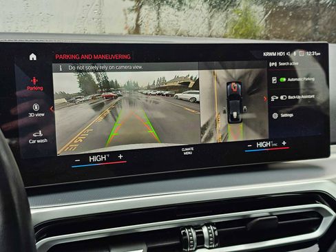 Used 2023 BMW i4 eDrive35 image 29