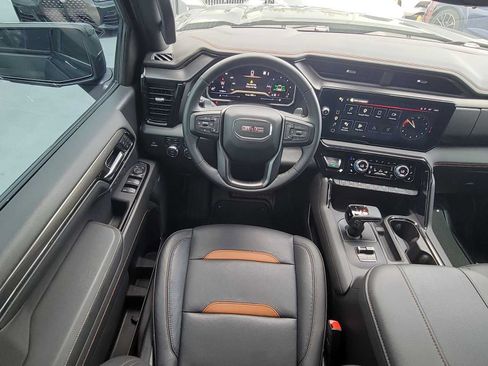 Used 2023 GMC Sierra 1500 AT4 w/ Technology Package AWD/4WD image 14