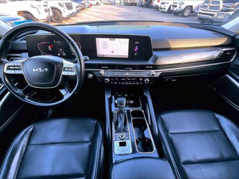 Used 2023 Kia Telluride LX image 13