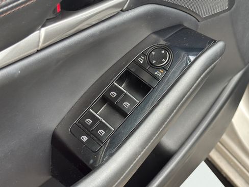 Used 2024 MAZDA MAZDA3 s FWD image 12