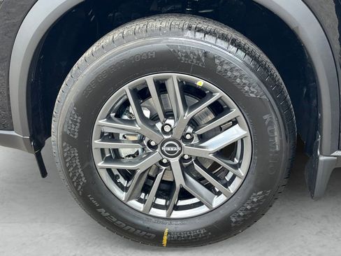 New 2026 Nissan Rogue S image 23