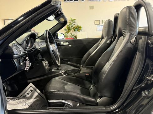 Used 2006 Porsche Boxster RWD image 21