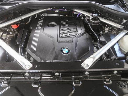 Certified 2023 BMW X5 sDrive40i w/ M Sport Package image 24