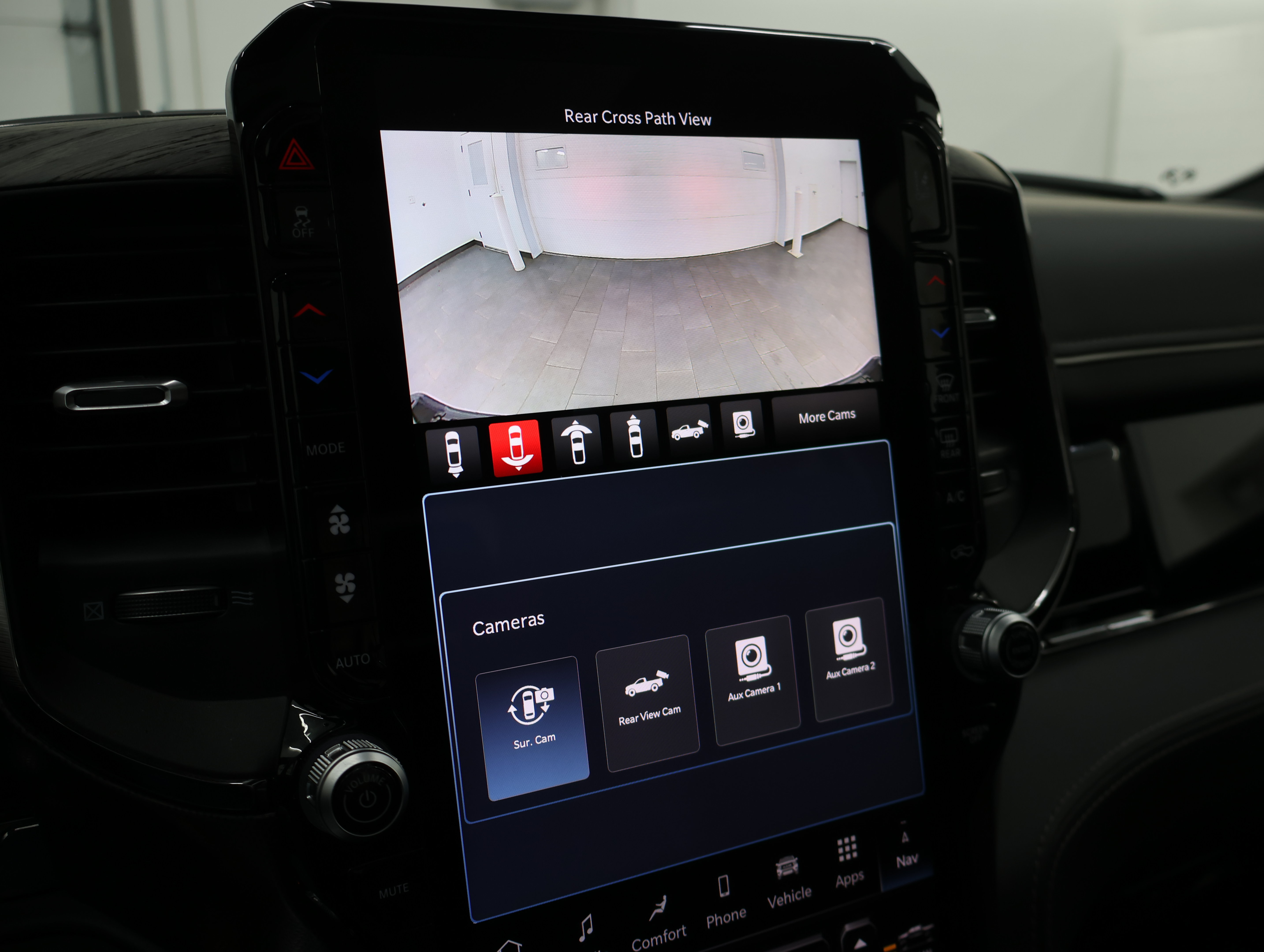 Used 2026 RAM 1500 Limited AWD/4WD image 18