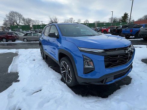 New 2026 Chevrolet Equinox RS image 3