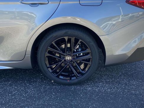New 2026 Toyota Camry SE FWD image 32