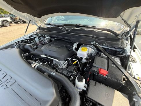 Used 2026 RAM 2500 Big Horn AWD/4WD image 33
