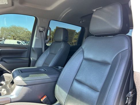 Used 2022 Chevrolet Silverado 1500 LT Trail Boss w/ Convenience Package II image 23