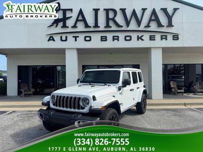 Used 2025 Jeep Wrangler Unlimited Sahara w/ Safety Group