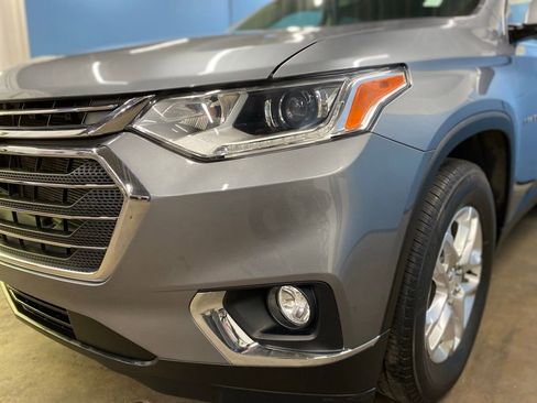 Used 2020 Chevrolet Traverse LT image 6