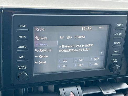 Used 2019 Toyota RAV4 LE image 15