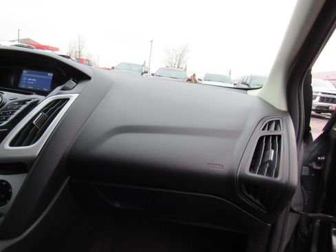 Used 2014 Ford Focus SE image 31