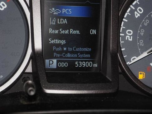 Used 2023 Toyota Tacoma TRD Off-Road w/ Technology Package AWD/4WD image 11